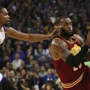 bob半岛体育官网-【声音】詹姆斯：我不是一个得分手 标志动作是战斧