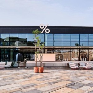 bob半岛体育平台-今日消费资讯：迪士尼和 F1 将延续“奇速全开”合作、佘诗曼出任施华洛世奇品牌代言人